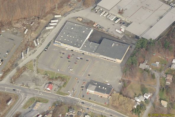 Big Lot Neighborhood: 334 Route 212, Saugerties, NY 12477